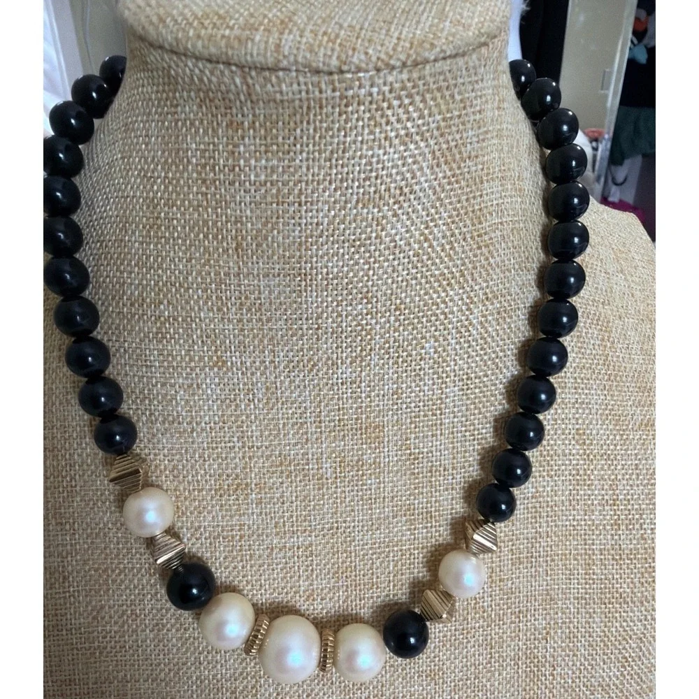 1928 Jewelry Black Bead and Faux Pearl Gold Tone Statement Necklace Elegant‎